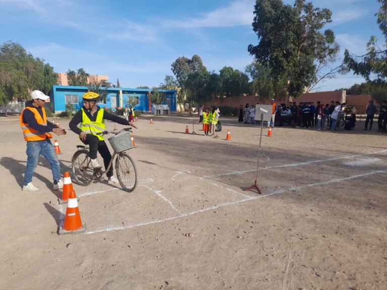 يوم تحسيسي حول السلامة الطرقية: شراكة فاعلة لنشر الوعي وتحسين السلوكيات